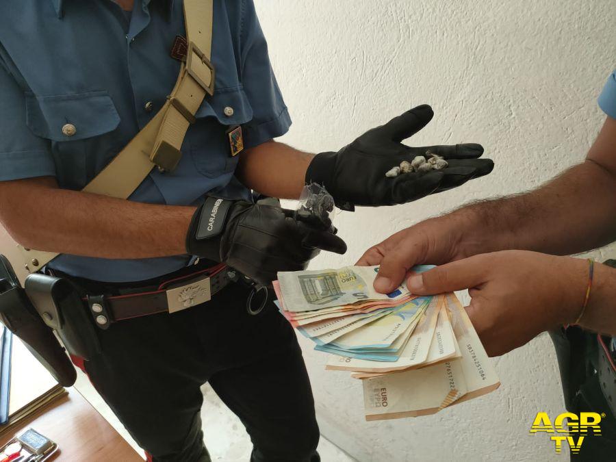 Carabinieri controlli e sequestri droga e denaro