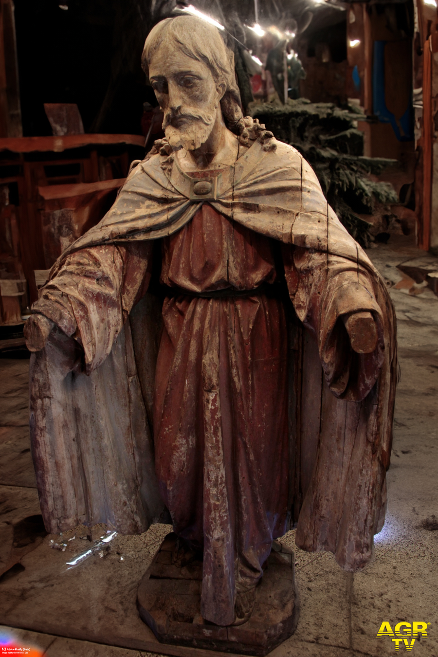 La riproduzione della statua Salvator Mundi di Cesare Masi