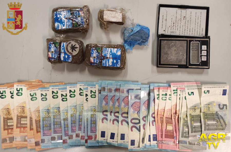 Polizia droga sequestrata e soldi
