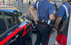 Roma, 8 persone arrestate dai Carabinieri,  tutte gravemente indiziate per il reato di detenzione ai fini di spaccio di sostanze stupefacenti