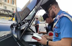 Carabinieri controlli Termini