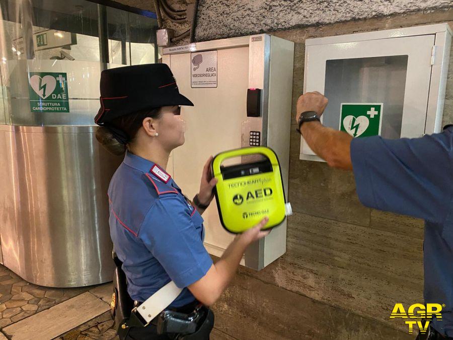 Carabinieeri furto defibrillatori stazioni metro C