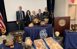 New York, restituiti all’Italia 266 reperti archeologici provenienti da scavi clandestini