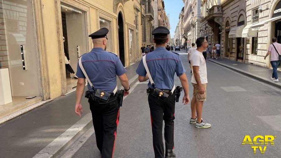 Carabinieeri controlli nel centro storico