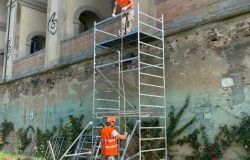 Firenze, sfregio al Corridoio Vasariano, avviati i lavori di ripulitura