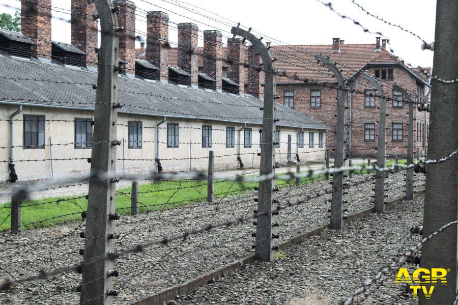 Campo concentramento Aushiwitz foto pixabay