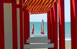 Ostia, Leonardo Crudi presenta Cabine d'artista, dal 21 al 22 ottobre allo Sporting Beach