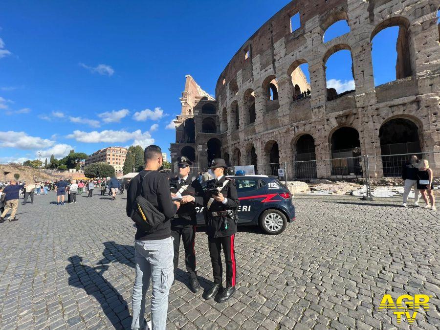 Colosseo – Controlli Straordinari dei Carabinieri. 5 “Procacciatori Abusivi” Sanzionati e allontanati per 48 Ore