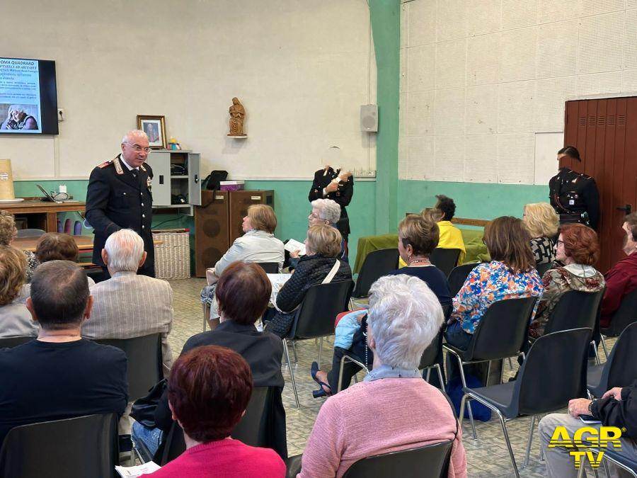 Carabinieri incontri con gli anzian i parrocchia Santa Maria del Rosario