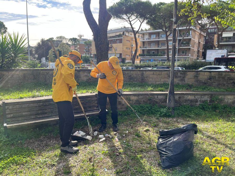 Interventi pulizia giardini di vigna stelluti dei ministri volontari di scientology