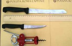 Via di Fioranello: minaccia con coltello i Vigili, arrestato