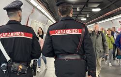 Roma, giro di vite dei Carabinieri contro il borseggio, 8 persone in manette