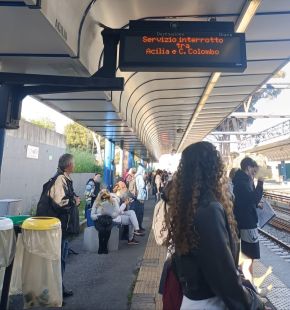 Acilia, chiude per due mesi la stazione della Metromare, collegamenti assicurati con bus navetta