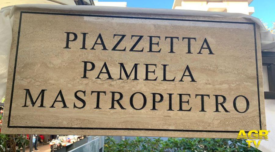 Roma, Mercato della Magliana: Inaugurata una Piazzetta in Memoria di Pamela Mastropietro