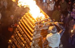 Abbadia San Salvatore prepara il suo Natale di fuoco....la Città delle Fiaccole rinnova la sua tradizione millenaria