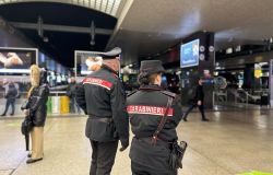 Roma Termini, blitz dei Carabinieri e controlli all'Esquilino,cinque persone arrestate e sette denunciate