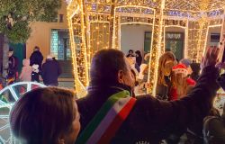 Fiumicino, la grande festa per l’accensione delle luminarie di Natale
