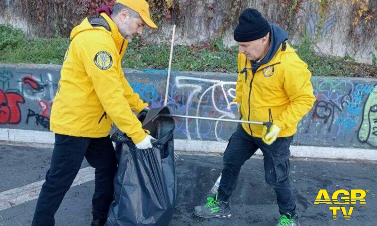 Ministri Volontari pulizia stazione Battistini foto da comunicato stampa