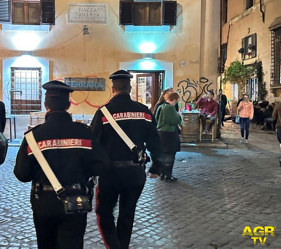Carabinieri controlli nel centro storico della Capitale
