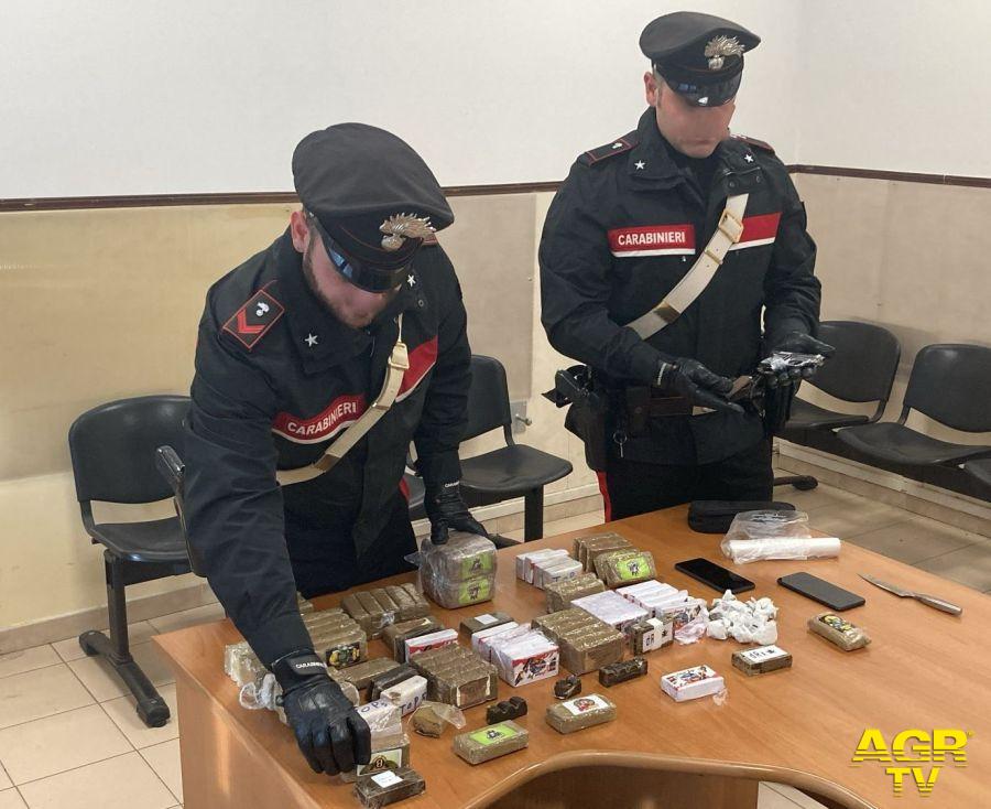 Carabinieri droga sequestrata ad Ostia 10 kg. droga nascosta nelle merendine