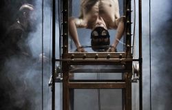 L'Uomo Calamita, il circo va a... teatro dal 2 al 4 febbraio al Vascello