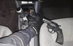 Carabinieri la pistola sequestrata a Subiaco