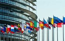 Il Parlamento condanna i continui sforzi russi per minare la democrazia in UE