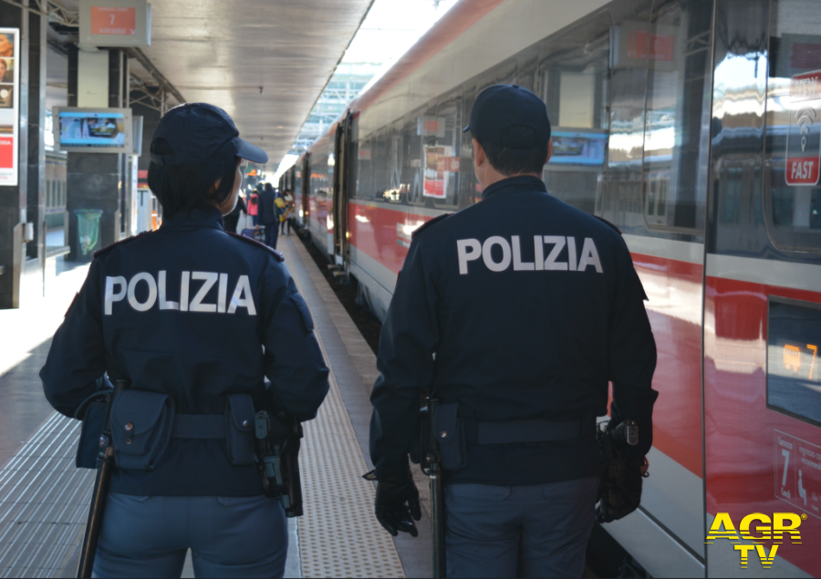 Polizia controlli polfer sui treni