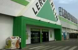 Roma, arrivano i cassonetti per  rifiuti elettronici
