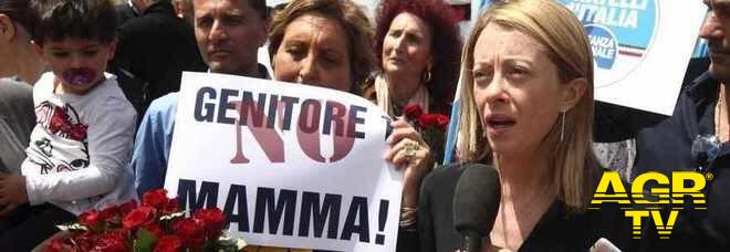 Ostia, festa per la famiglia tradizionale Ostia, festa per la famiglia tradizionale