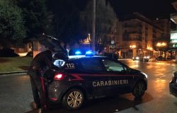 Roma Trionfale, blitz dei carabinieri, due arresti e 5 denunce, sanzione di 6 mila euro per esercizio commerciale