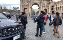 Carabinieri controlli luoghi sensibili
