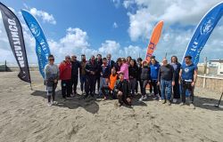 Fregene, Giornata Mondiale dell'Autismo: il surf unisce tutti nel nome dello sport