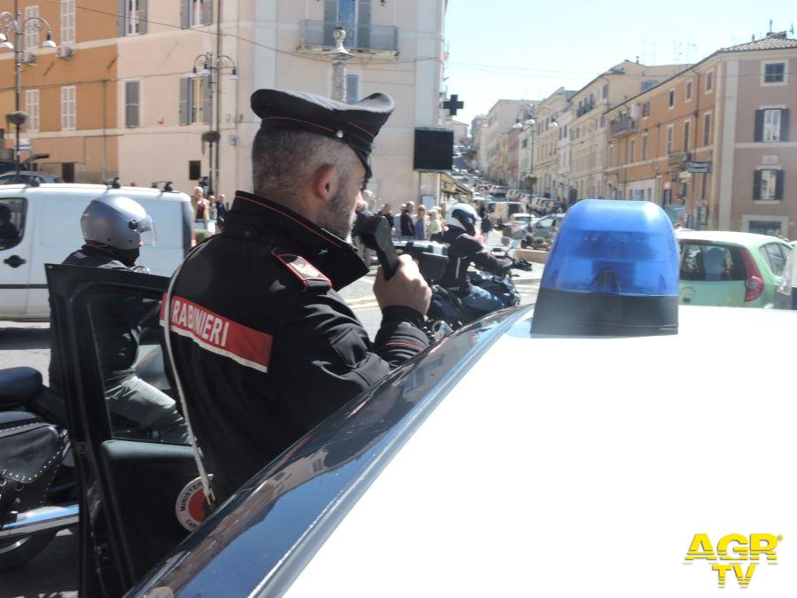 Carabinieri posto di blocco a Genzano