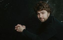 il pianista  Lukas Geniušas, foto da comunicato stampa