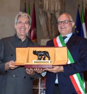 Claudio Baglioni riparte da Roma: sette concerti a Piazza di Siena dal 24 ottobre al 1 novembre Claudio Baglioni riparte da Roma: sette concerti a Piazza di Siena dal 24 ottobre al 1 novembre