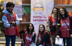 Roma, censimento dei senza fissa dimora, i numeri della notte della solidarietà, oltre 800 giovani impegnati