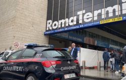 Roma Termini, controlli straordinari nell'area della stazione, due arresti e 11 persone denunciate