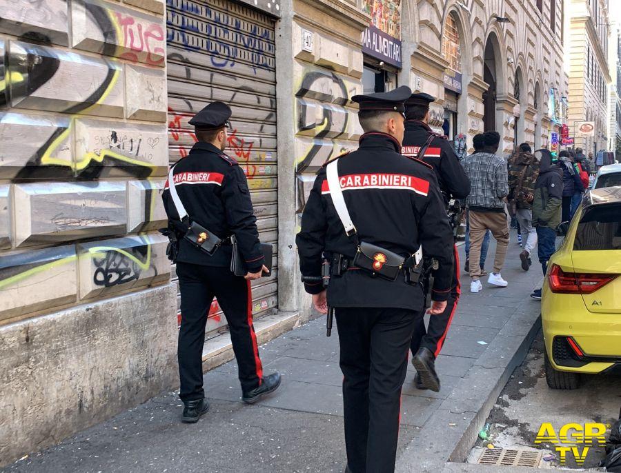 Carabinieri controlli area Termini