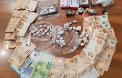 Polizia San Giovanni droga sequestrata