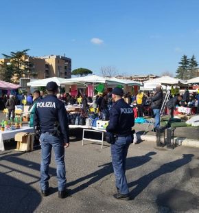 Roma Prati, blitz della Polizia ed Ispettori Asl rm 1 al mercato Trionfale, 130 kg. di prodotti avviati alla distruzione