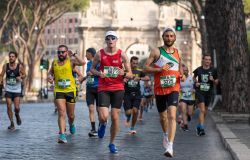 Rome Half Marathon, partenza ed arrivo al Colosseo, si corre fra le vestigia dell'antica Roma