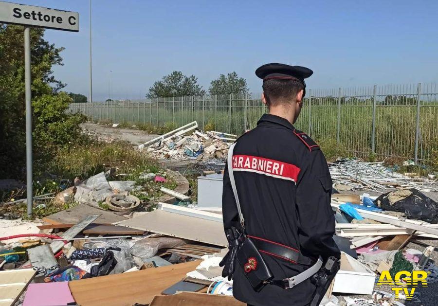 Carabinieri intervento per sversamento rifiiuti fiera di roma