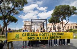 Legambiente  “Apnea Against Pollution” la protesta