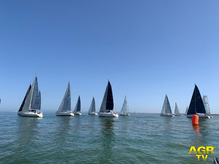 Vela la partenza della regata Fiumicino giannutri Fiumicino