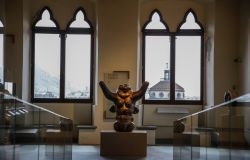 Prato -Al Museo di Palazzo Pretorio si apre il sipario su Le mani pensanti di Jacques Lipchitz, la performance teatrale della compagnia ''Binario di scambio''