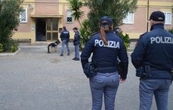 Polizia blitz ad Ostia