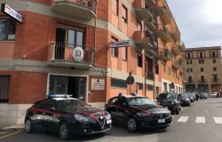 Guidonia, inseguito da fratello e nipote per litigi famigliari si rifugia dai carabinieri, ai domiciliari il nipote e denunciato il fratello