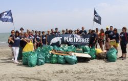 Plastic Free, raccolte dai volontari in tutt'Italia oltre 19 tonnellate di plastica e rifiuti