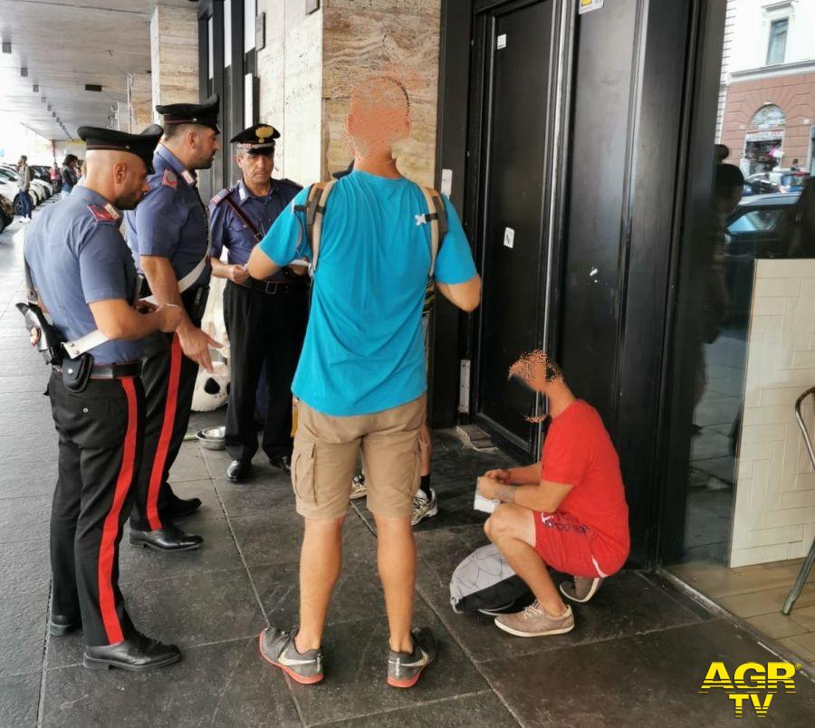 Controlli a tappeto dei Carabinieri alla stazione Roma Termini